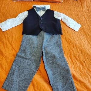 Boys 3 pcs outfit with bow tie